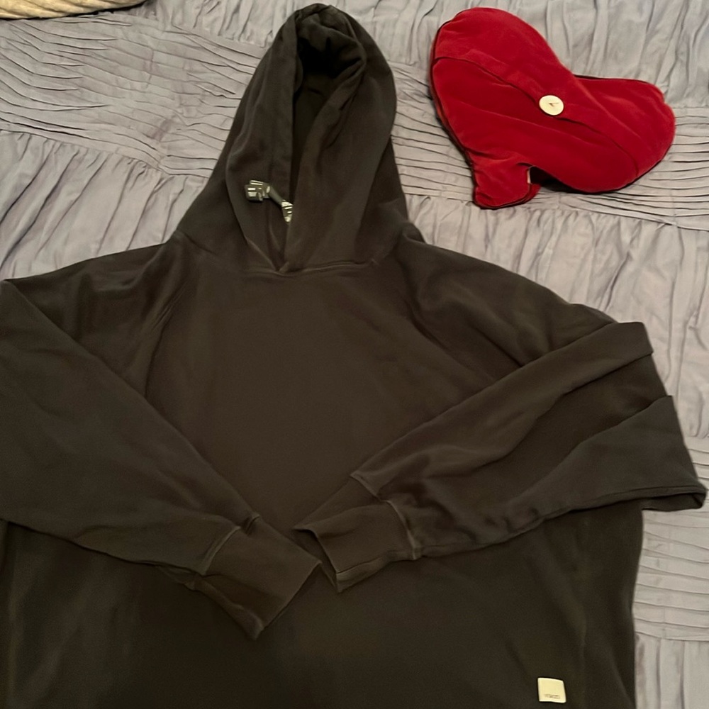 Vuori cotton sweatshirt. Size small , charcoal